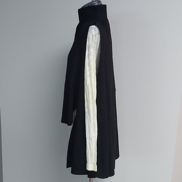 Uchuu Boiled Wool Relaxed Fit Hi-Lo Vest - One Size - Picture 5 of 12